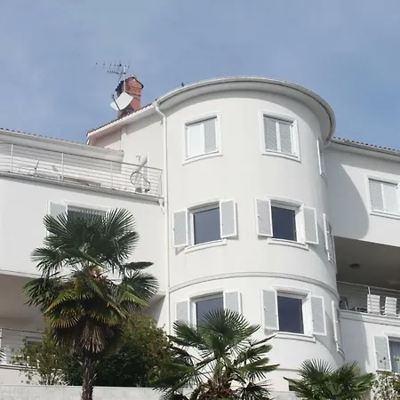 Apartment Exclusive In Calista